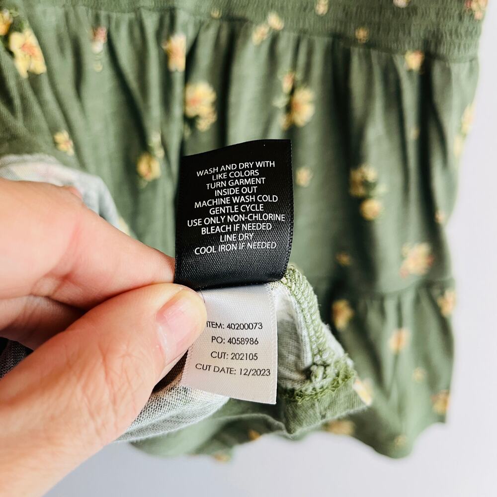 Bundle of 2 Torrid Size 0 Babydoll Y2K Tops Black/White and Green Yellow Floral - Picture 5 of 12